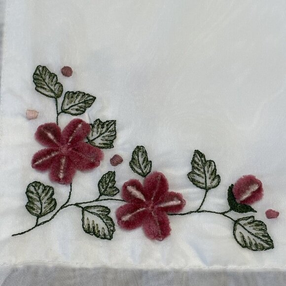 Vintage Embroidered Floral Placemats Sheer White w/ Pink Tufted Roses Set of 4 - Picture 3 of 11